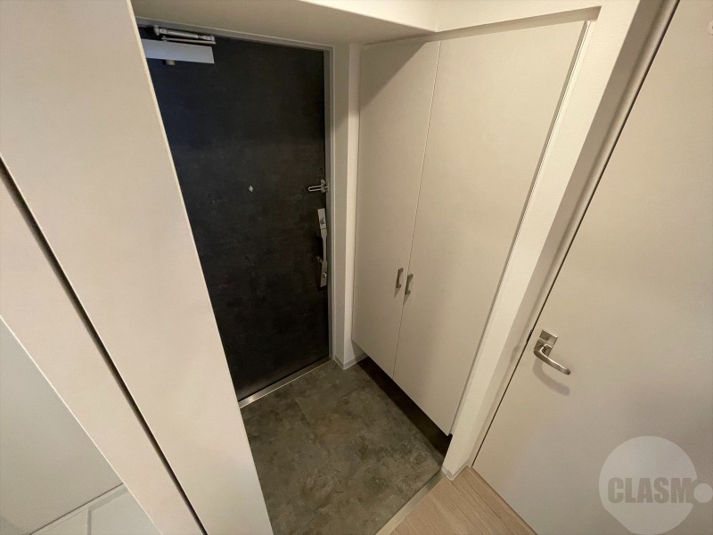 玄関　シューズボックスで玄関もすっきり