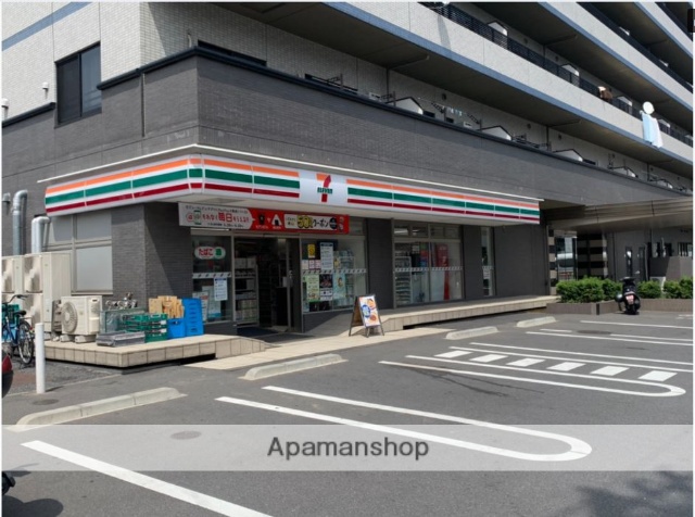 コンビニ　セブンイレブン（コンビニ）まで334m