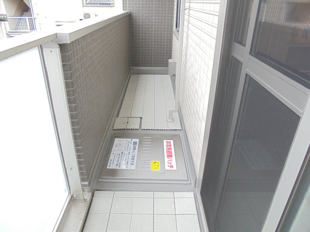 バルコニー　東向き