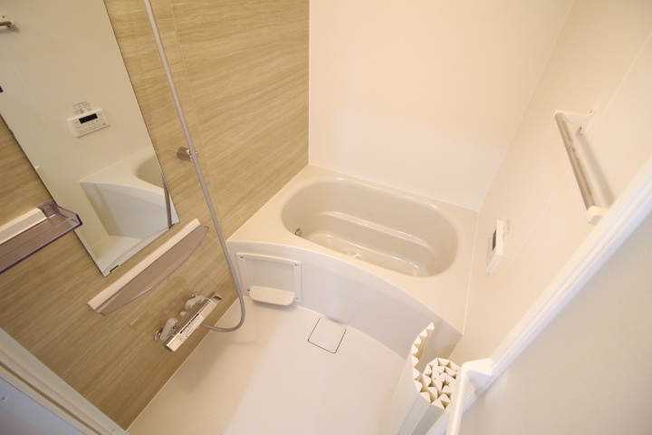 バス・シャワールーム　※同型物件参考画像