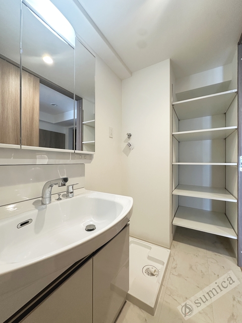 洗面設備　シャンプードレッサー・朝シャンはこちらで♪♪