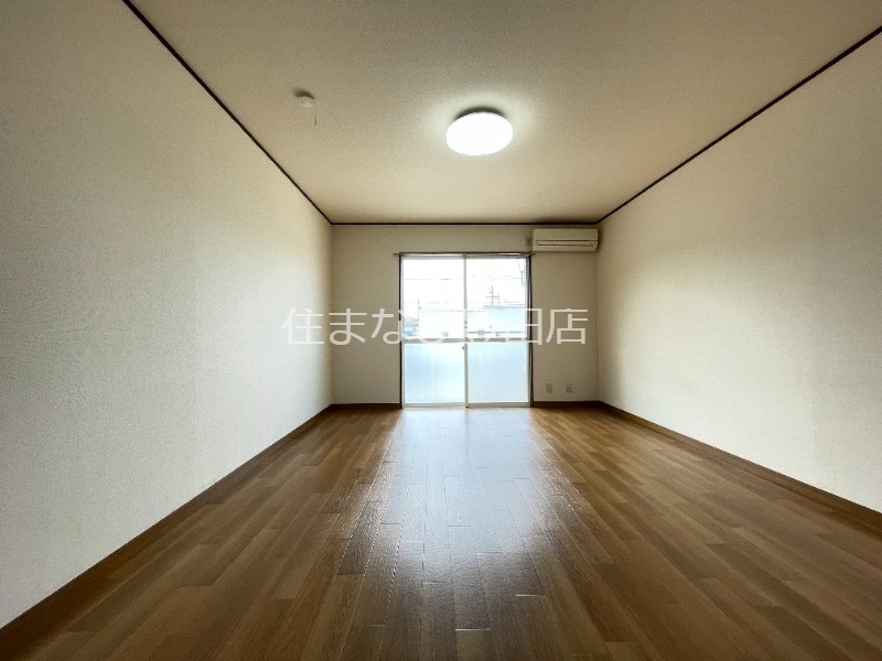 居室・リビング　同型別部屋写真