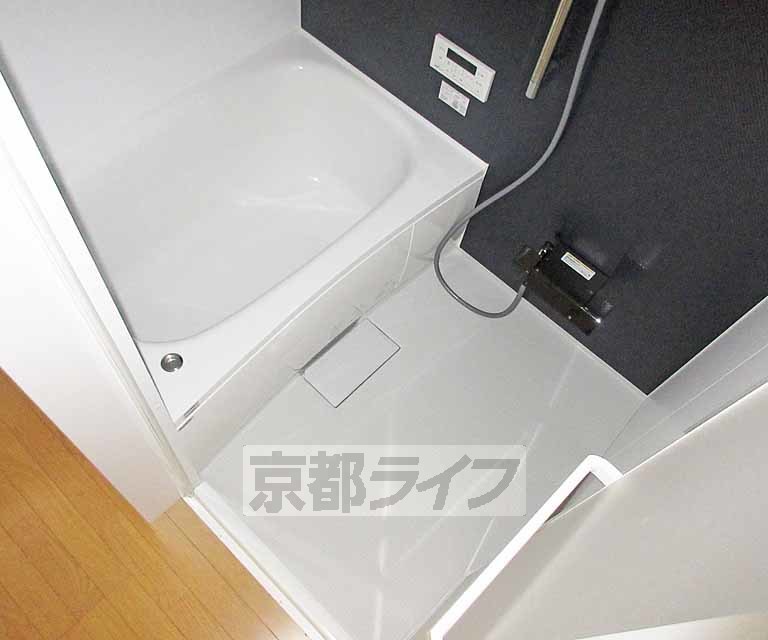 バス・シャワールーム　清潔感のあるバスルームです！