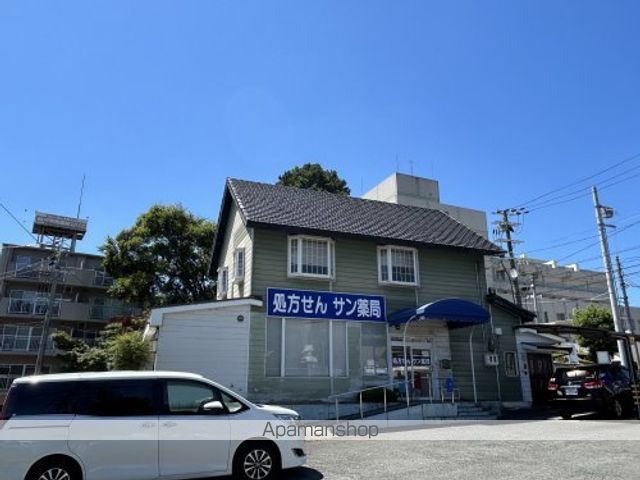 ドラックストア　サン薬局三室店（ドラッグストア）まで353m