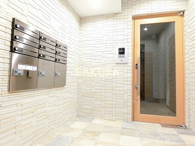 セキュリティ　不審者、勧誘員をシャットアウトできるオートロックです♪