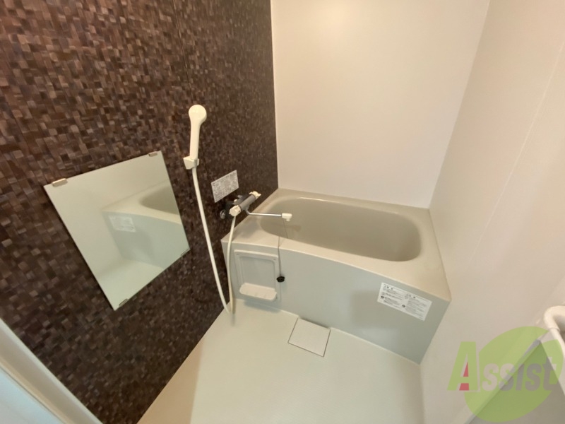 バス・シャワールーム　お風呂です。ゆっくりお風呂につかるのも体に良いですね～