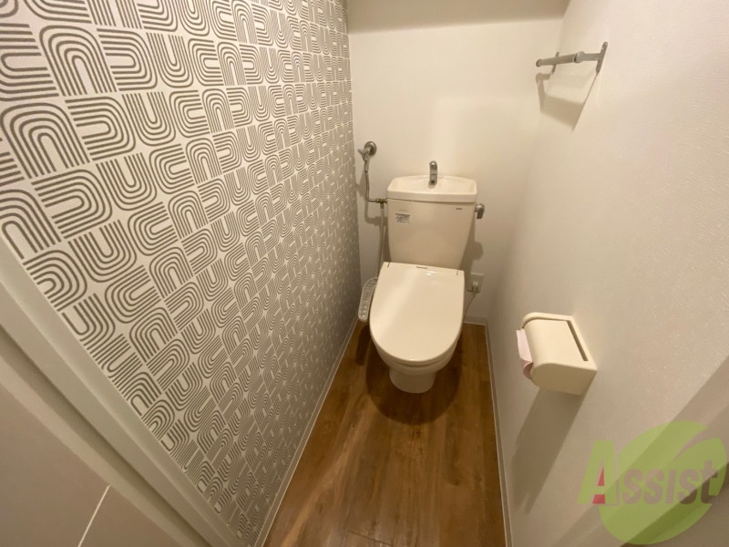 トイレ　こちらはトイレです。清潔感があり、安心して使用できます。