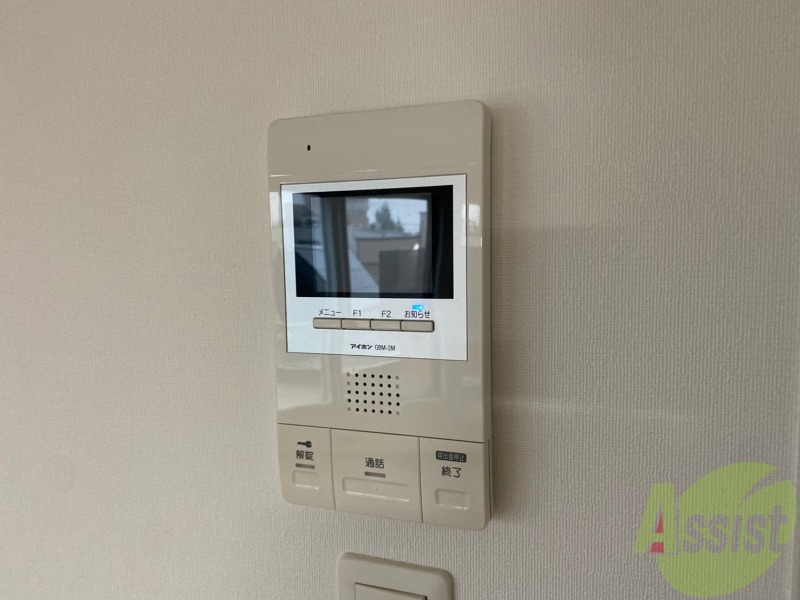 セキュリティ　ＴＶモニター付インターホンです。来客者の顔が見えるので安心！