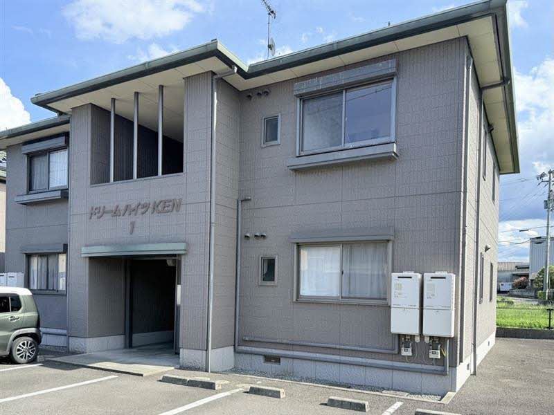 建物外観　１棟