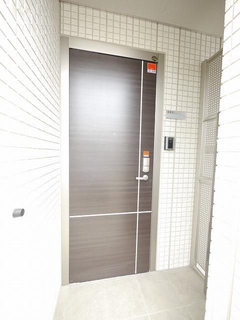 エントランス　★玄関前の様子★