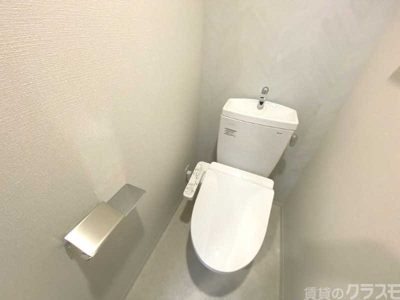 トイレ　冬場も安心の温水洗浄便座！