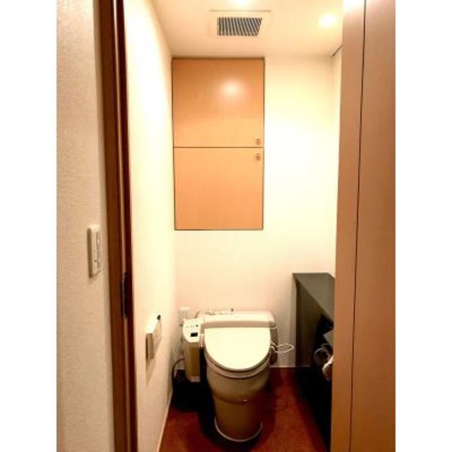 トイレ　※写真は同タイプ住戸です。