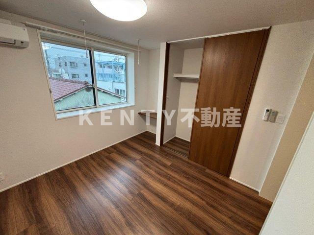 その他部屋・スペース　落ち着いて過ごせるお部屋なので、寝室にいかがでしょうか