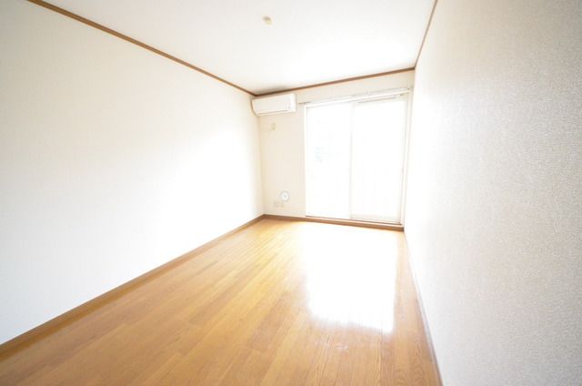 居室・リビング　☆南向きのお部屋です☆