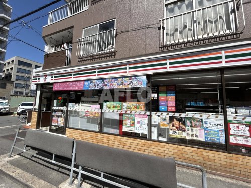 コンビニ　セブン-イレブン 大阪十三東1丁目店（コンビニ）まで40m