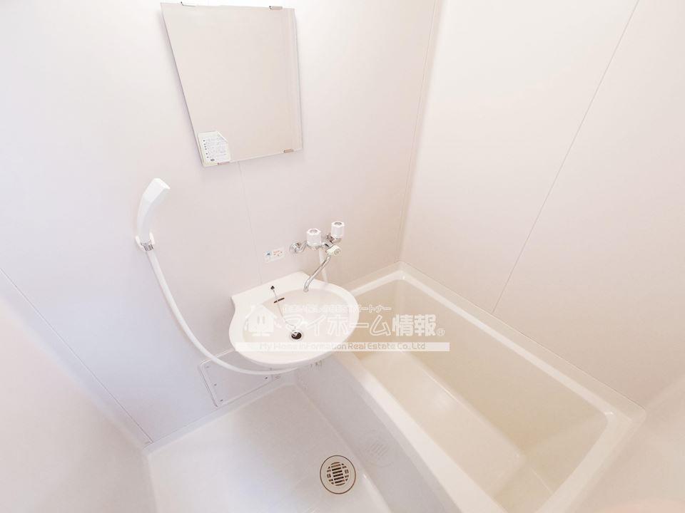 バス・シャワールーム　綺麗な浴室で日々の疲れを癒やしてください☆