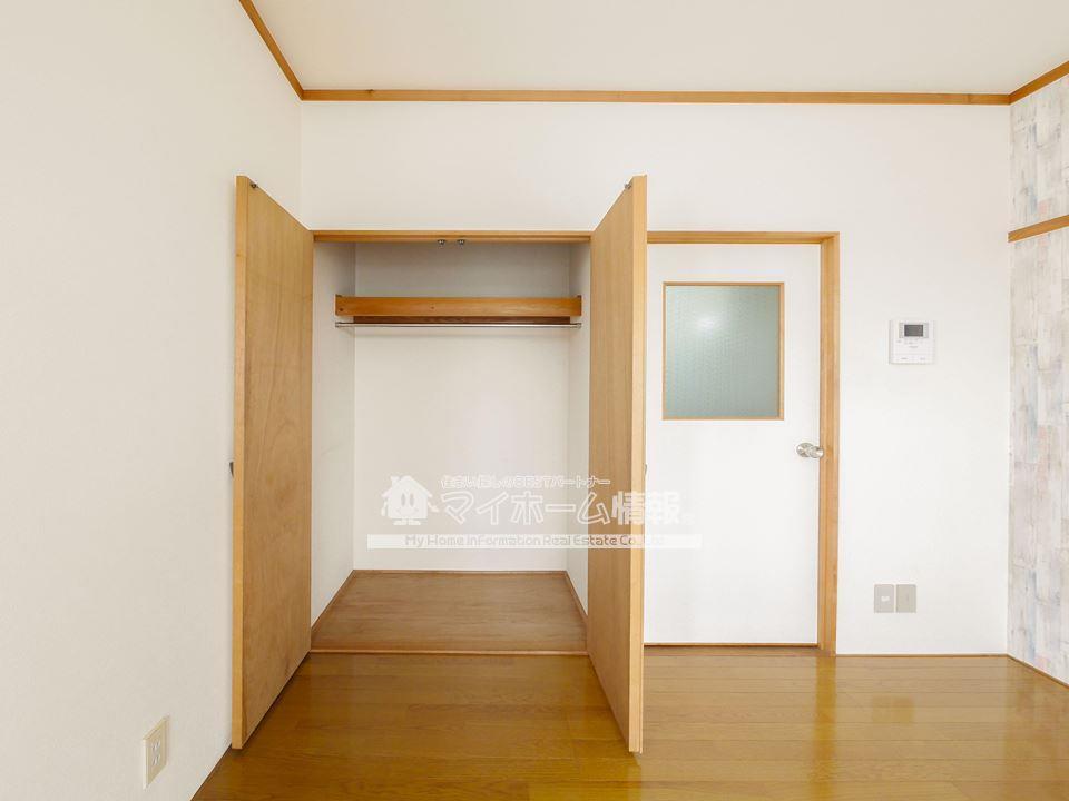 収納　今日はどれにしようかな？ハンガーポール付き☆