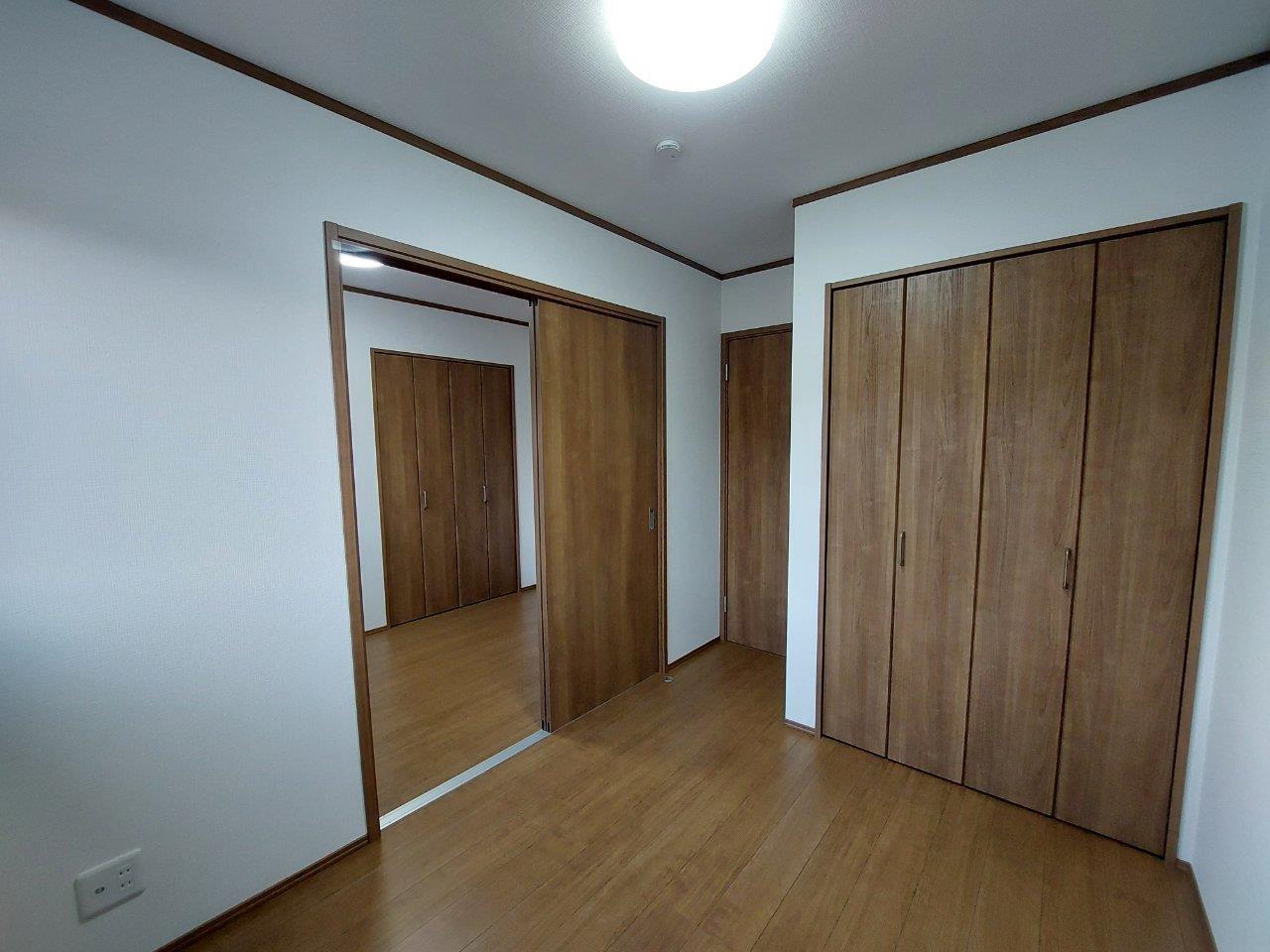 その他設備　2階洋室4帖は2部屋