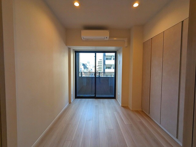 その他部屋・スペース　洋室、ダウンライト付きです