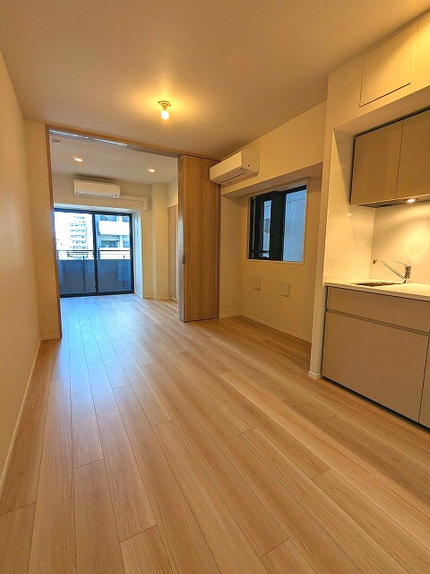 居室・リビング　エアコン2台付きです