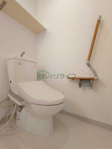 トイレ　別部屋引用