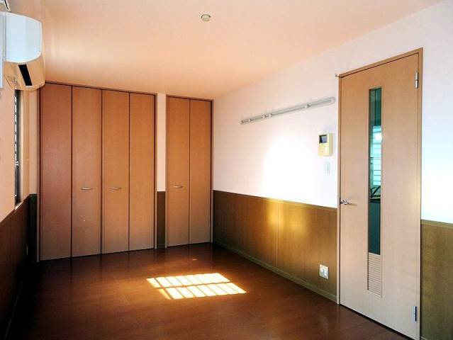 居室・リビング　９帖のゆったりとしたお部屋♪