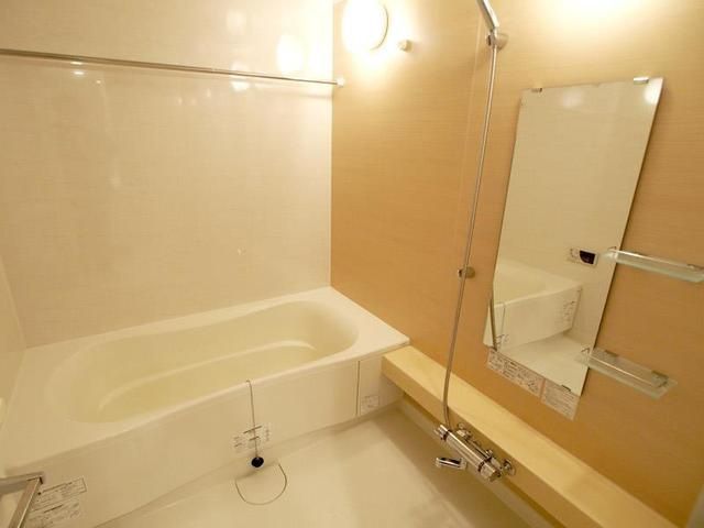 バス・シャワールーム　別タイプ部屋　参考写真です