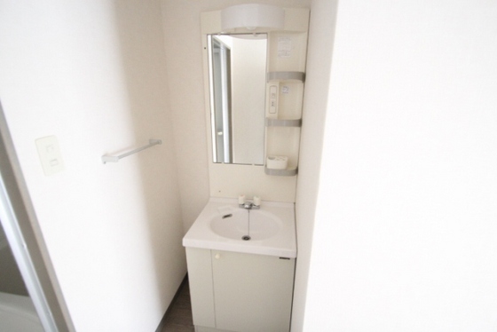 洗面設備　※別部屋の写真です