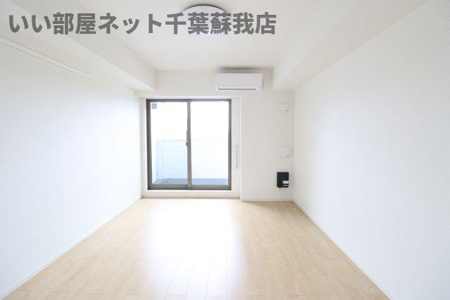 居室・リビング　こちらのリビングで趣味の時間をお楽しみください
