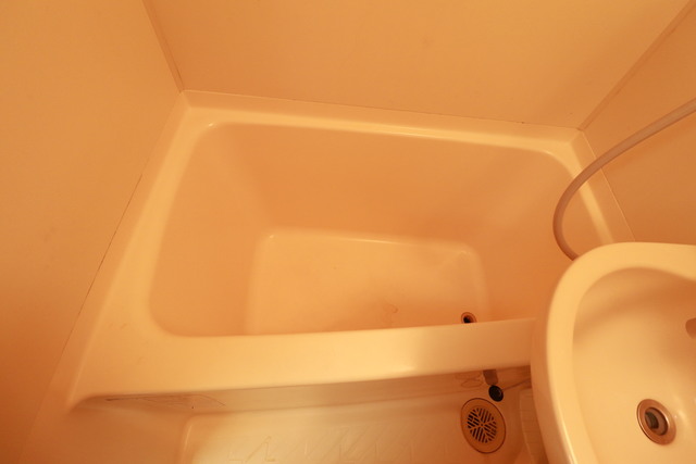 バス・シャワールーム　※別部屋参考写真