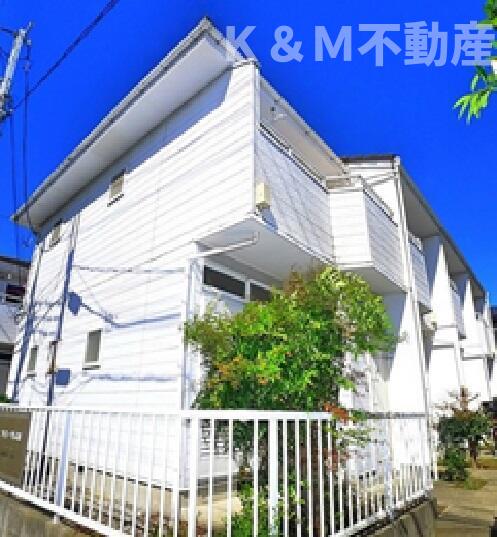 建物外観　落ち着いた雰囲気の外観です