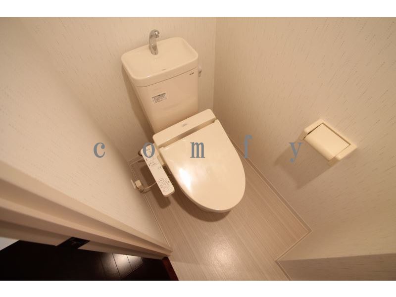 トイレ　ウォシュレット付きのトイレ