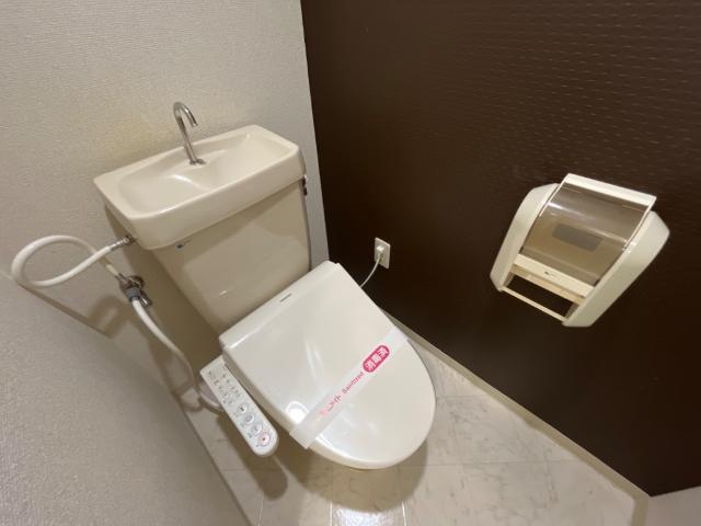 トイレ　シャワー付トイレ