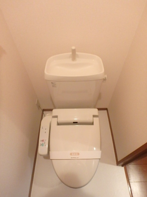 トイレ　図面と現状に相違がある場合には現状を優先