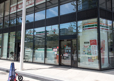 コンビニ　セブンイレブン 勝どき5丁目店（コンビニ）まで200m