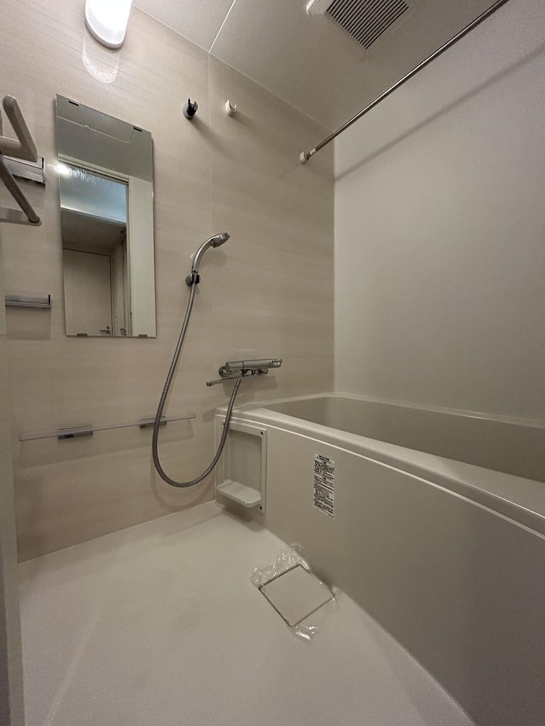 バス・シャワールーム　バス