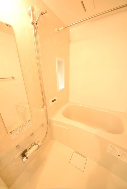 バス・シャワールーム　★人気のバストイレ別のお部屋です★