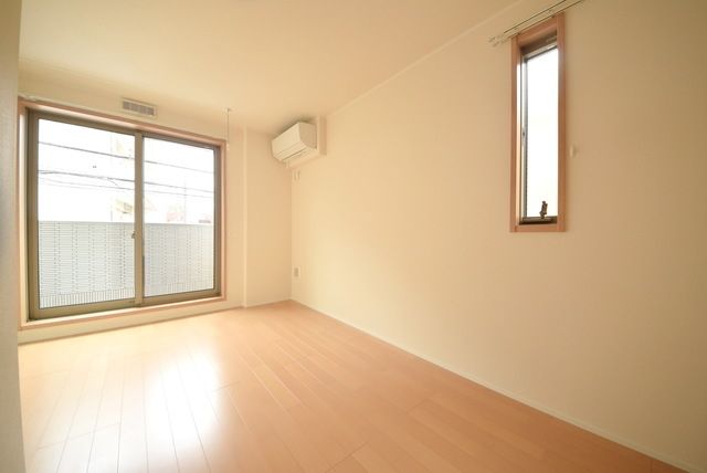 居室・リビング　★日当たりの良いリビングです★