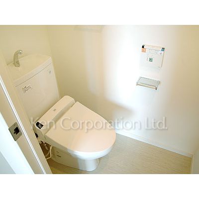 トイレ　同タイプ3階のお部屋を撮影。仕様が異なることがあります。