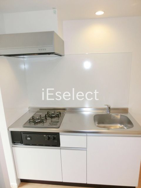 キッチン　２口ガスコンロ付きのキッチンです。