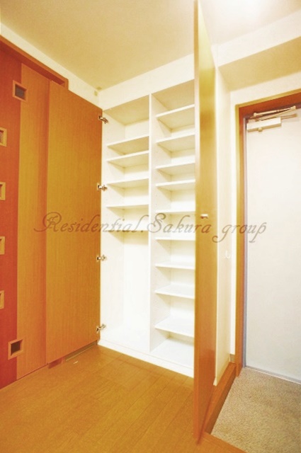 玄関　大容量のシューズボックス♪