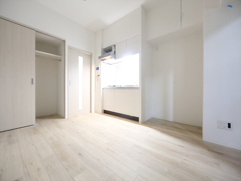 居室・リビング　洋室7.9帖　クローゼット付（収納充実してます）