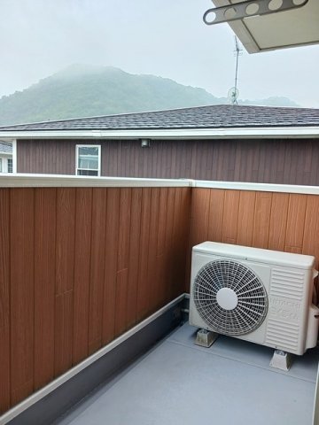 バルコニー　お洗濯にも便利なバルコニー付き