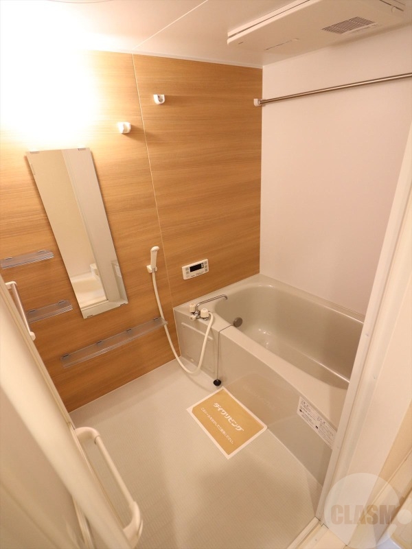 バス・シャワールーム　追い炊き機能付き