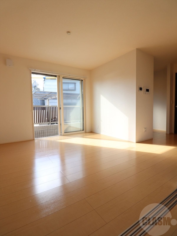 居室・リビング　明るいリビング