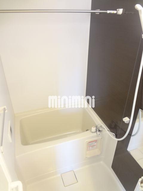 バス・シャワールーム　浴室乾燥付きのキレイなお風呂