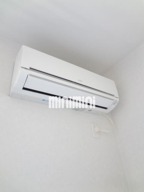 その他設備　リビングにエアコンも付いてます