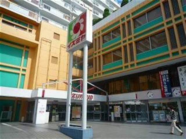 ショッピングセンター　イズミヤ今福ファミリータウン（ショッピングセンター）まで165m