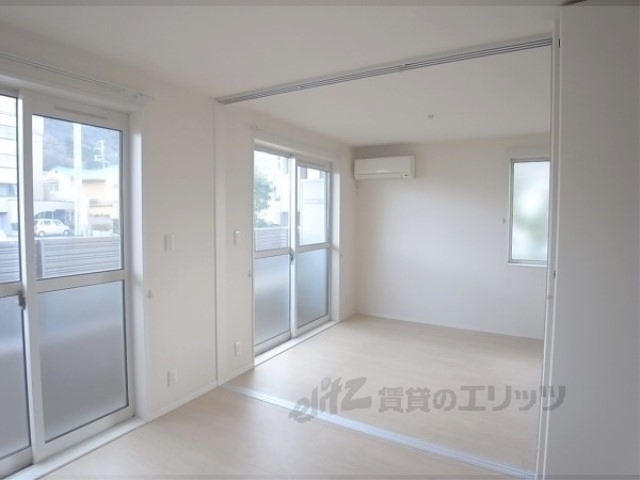 居室・リビング　洋室