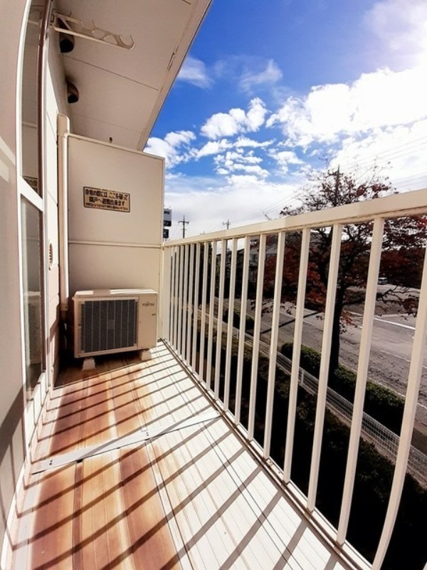 バルコニー　図面と現状に相違がある場合には現状を優先